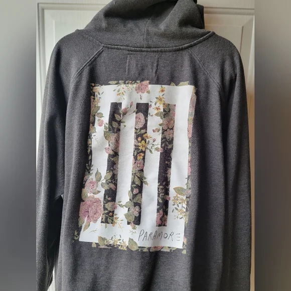Paramore Floral Jacket Size 2X - Picture 2 of 4